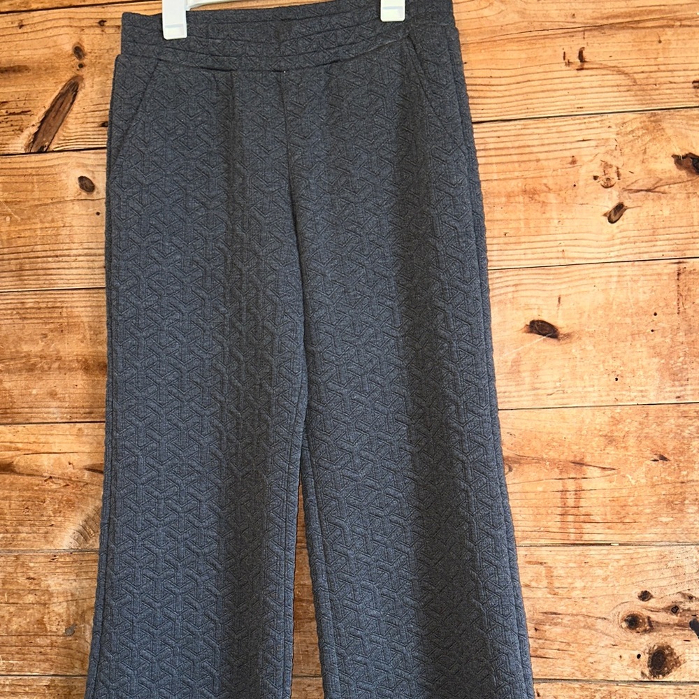 Ivy Jane Textured Wide-Leg Knit Cropped Pants